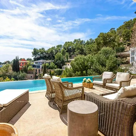 Luxury Pal With 5 Bedrooms