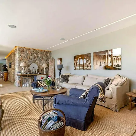 Villa Luxury Pal With 5 Bedrooms Palma